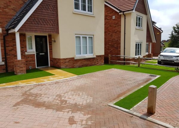 Home View Landscapes - Block Paving